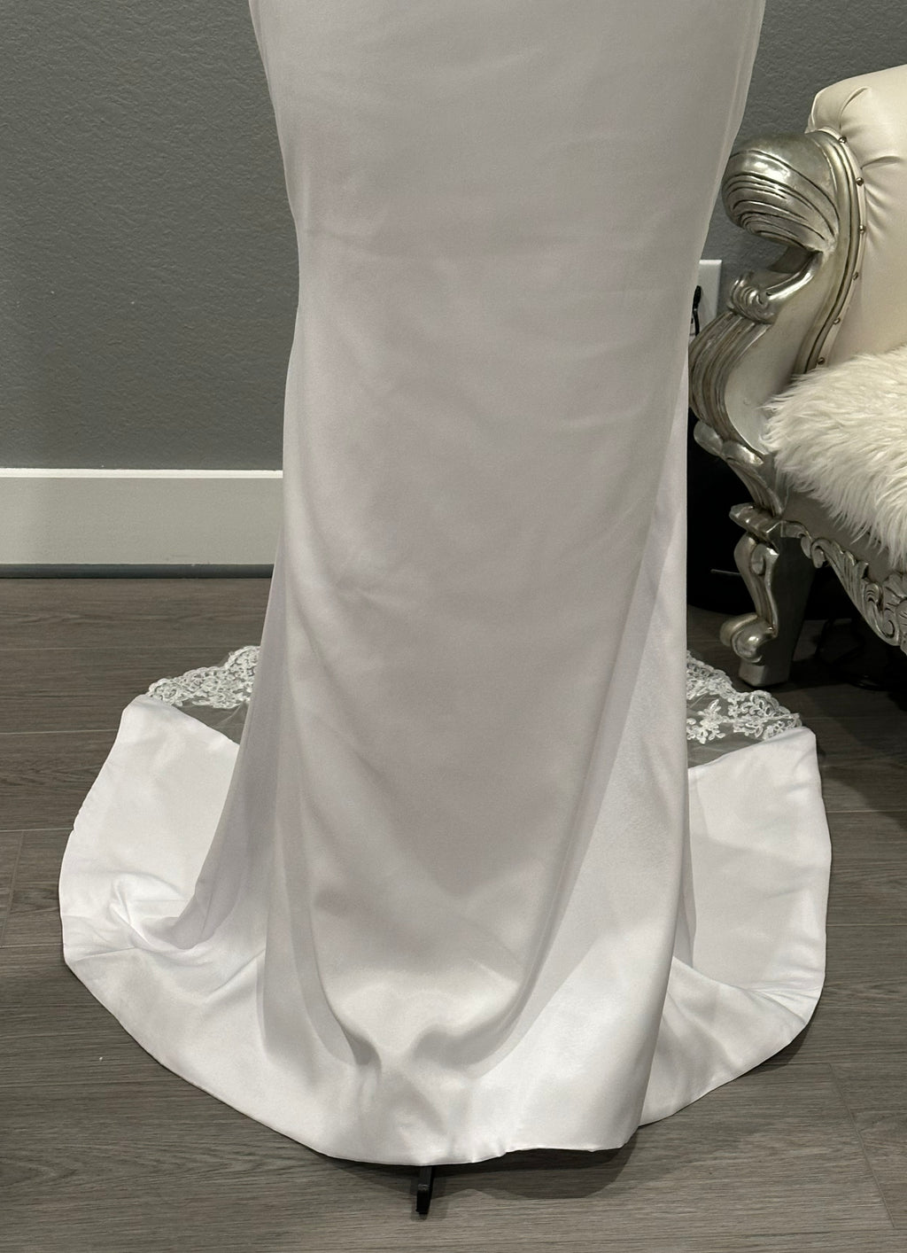 Loyeloy Elegant High Neck Mermaid Wedding Dress – Lace Bodice, Satin Skirt & Illusion Train- SIZE 12