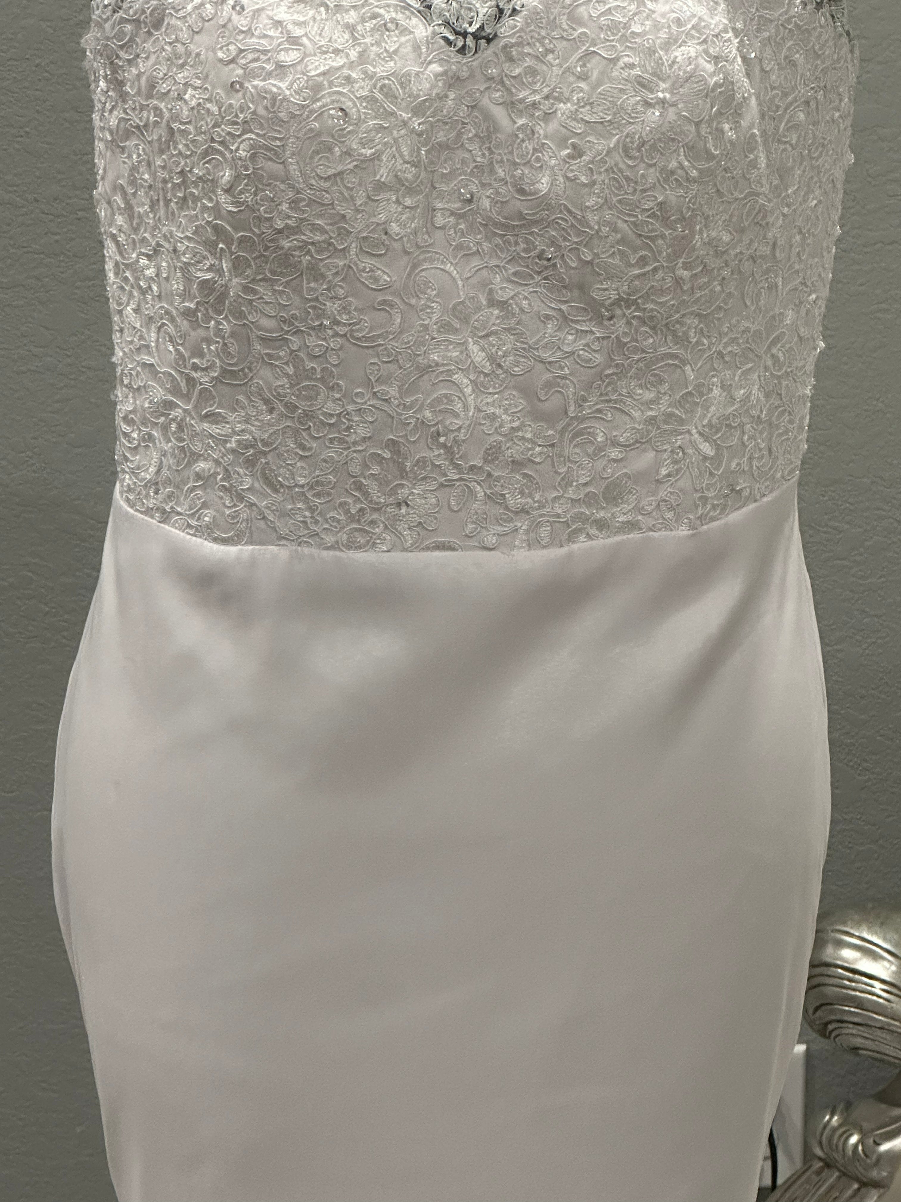 Loyeloy Elegant High Neck Mermaid Wedding Dress – Lace Bodice, Satin Skirt & Illusion Train- SIZE 12