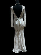 Lulus Sheath-Style Wedding Gown with Long Sleeves and Elegant Floral Lace Accents/ SIZE 2