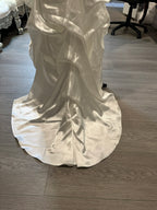 David's Bridal Elegant Satin Trumpet Bridal Gown with Sweetheart Neckline SIZE 8