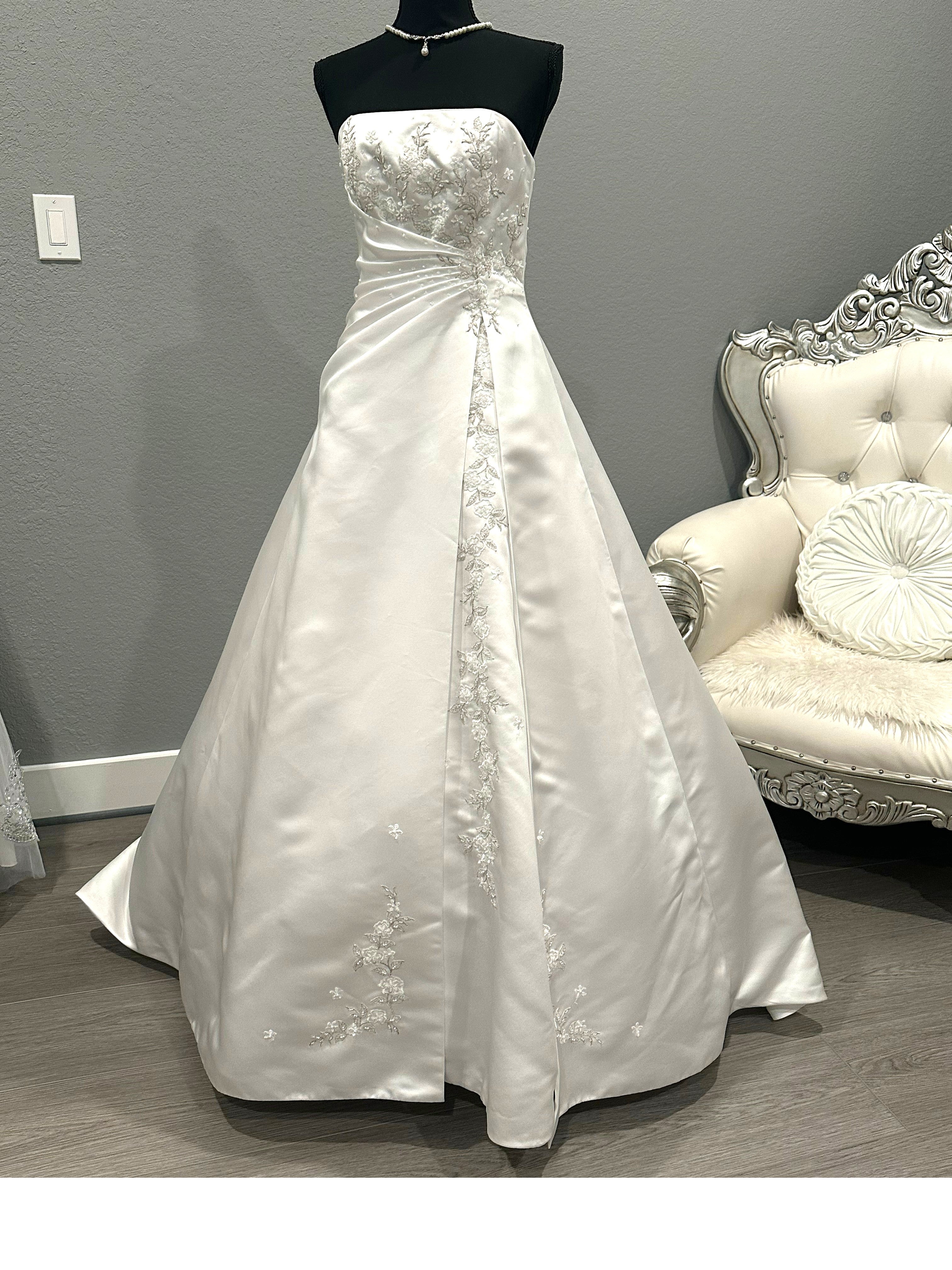 Michaelangelo David’s Bridal Strapless Satin A-Line Wedding Dress w/ Corset Back & Chapel Train SIZE 8
