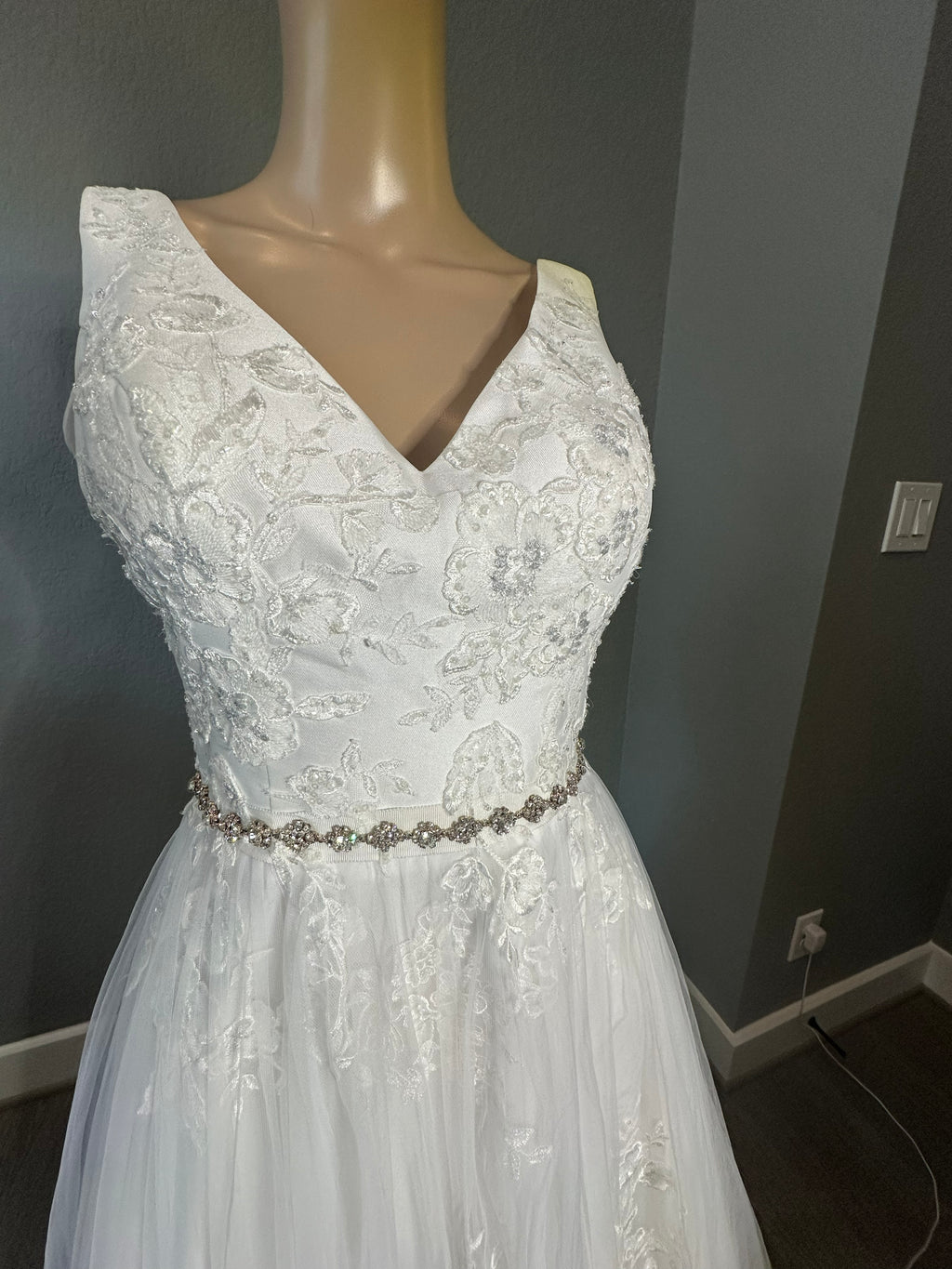 Mikado A-Line Wedding Gown with V-Neck and Crystal Belt/ SIZE 4