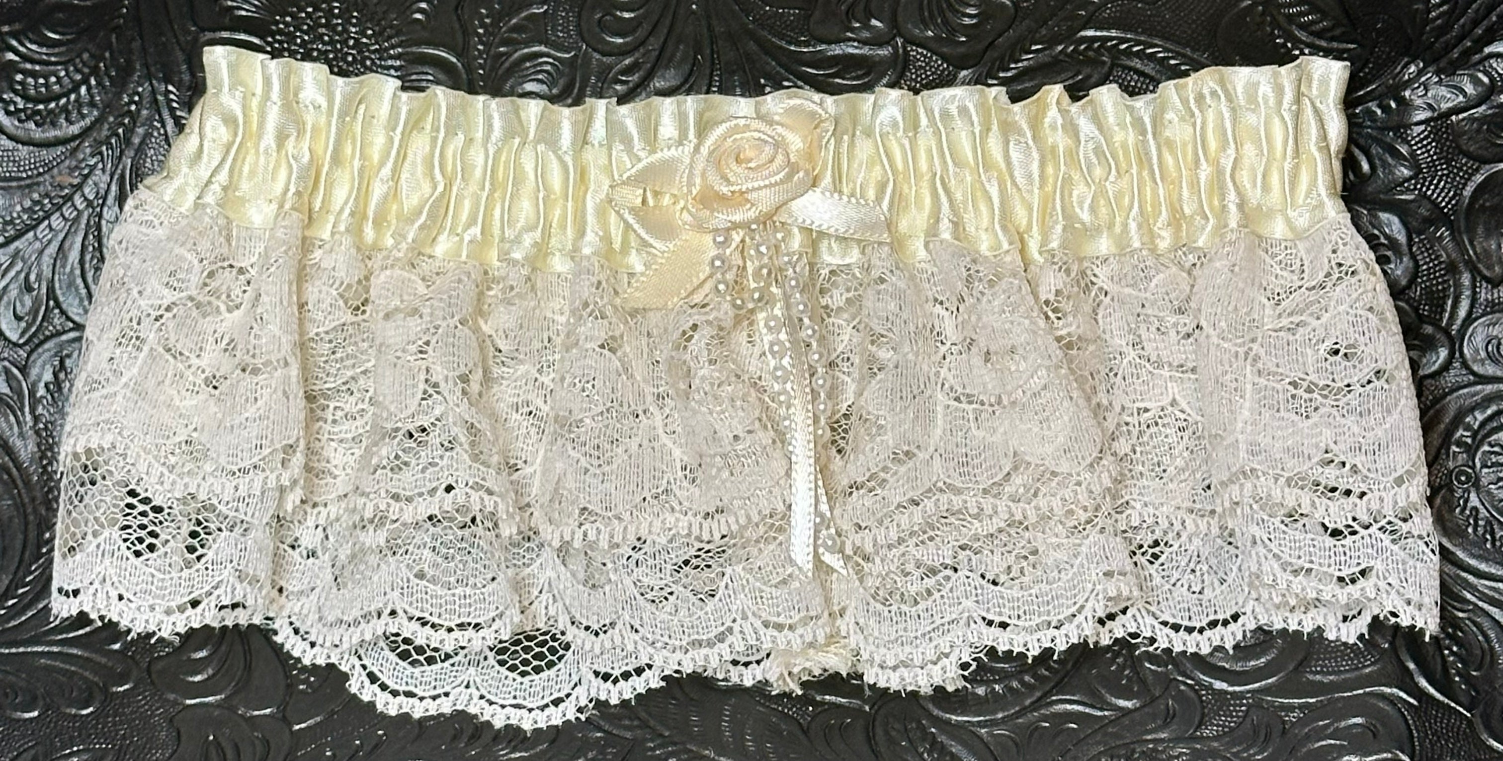 Vintage Lace Bridal Garter Belt