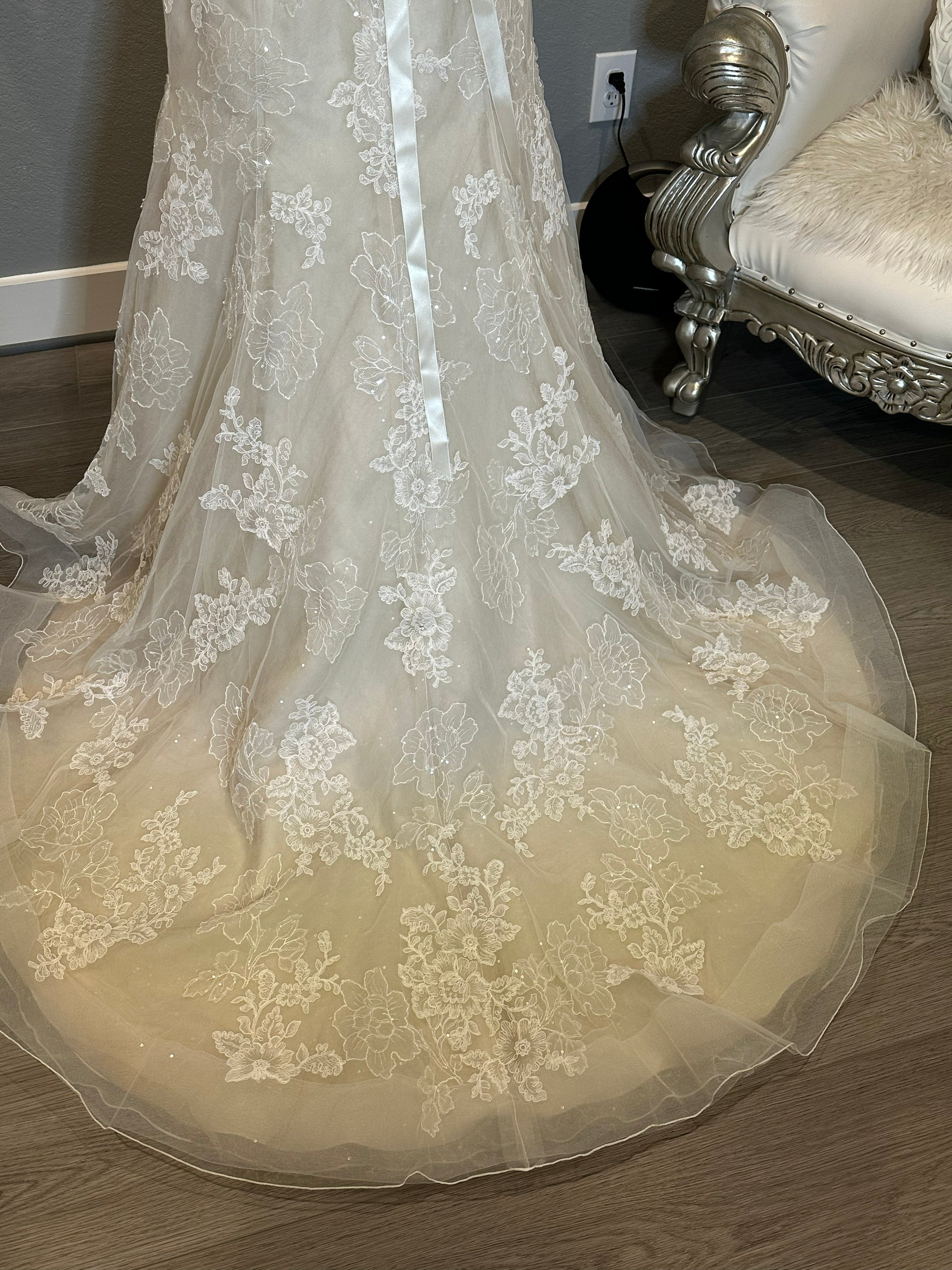 David Tutera Strapless Lace Mermaid Wedding Dress w/ Beaded Belt & Chapel Train SIZE 12
