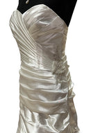 David's Bridal Elegant Satin Trumpet Bridal Gown with Sweetheart Neckline SIZE 8