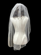 Classic Finger-Tip Single Tier Tulle Wedding Veil with Lace Trim