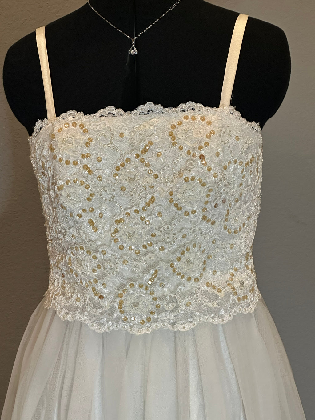 Alyce Designs Boho Lace Wedding Dress with Spaghetti Straps | A-Line Tulle Bridal Gown SIZE 8