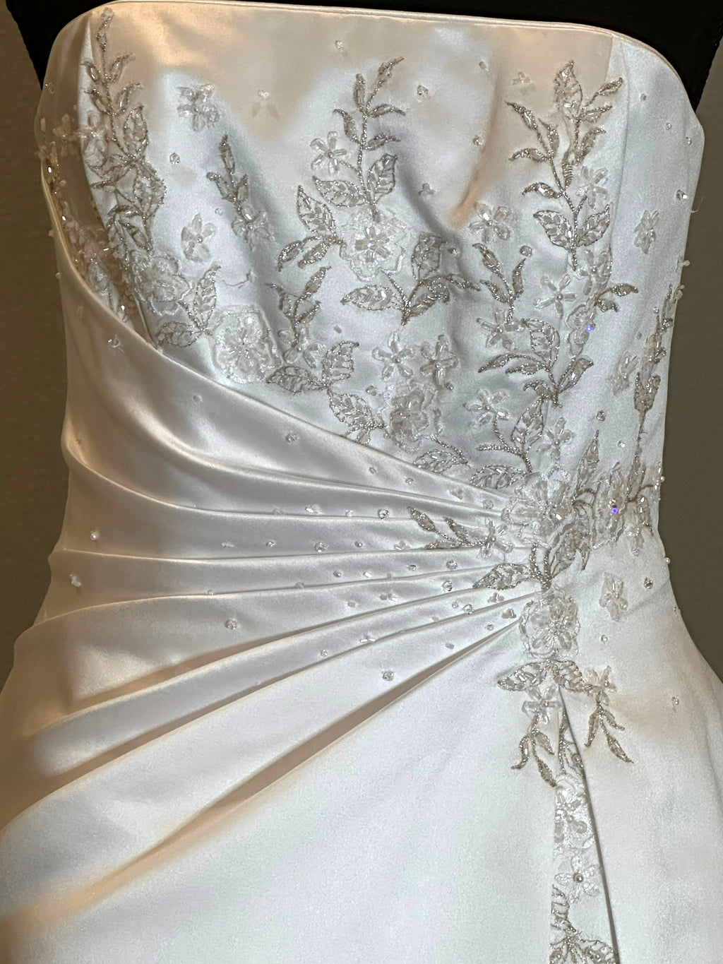 Michaelangelo David’s Bridal Strapless Satin A-Line Wedding Dress w/ Corset Back & Chapel Train SIZE 8