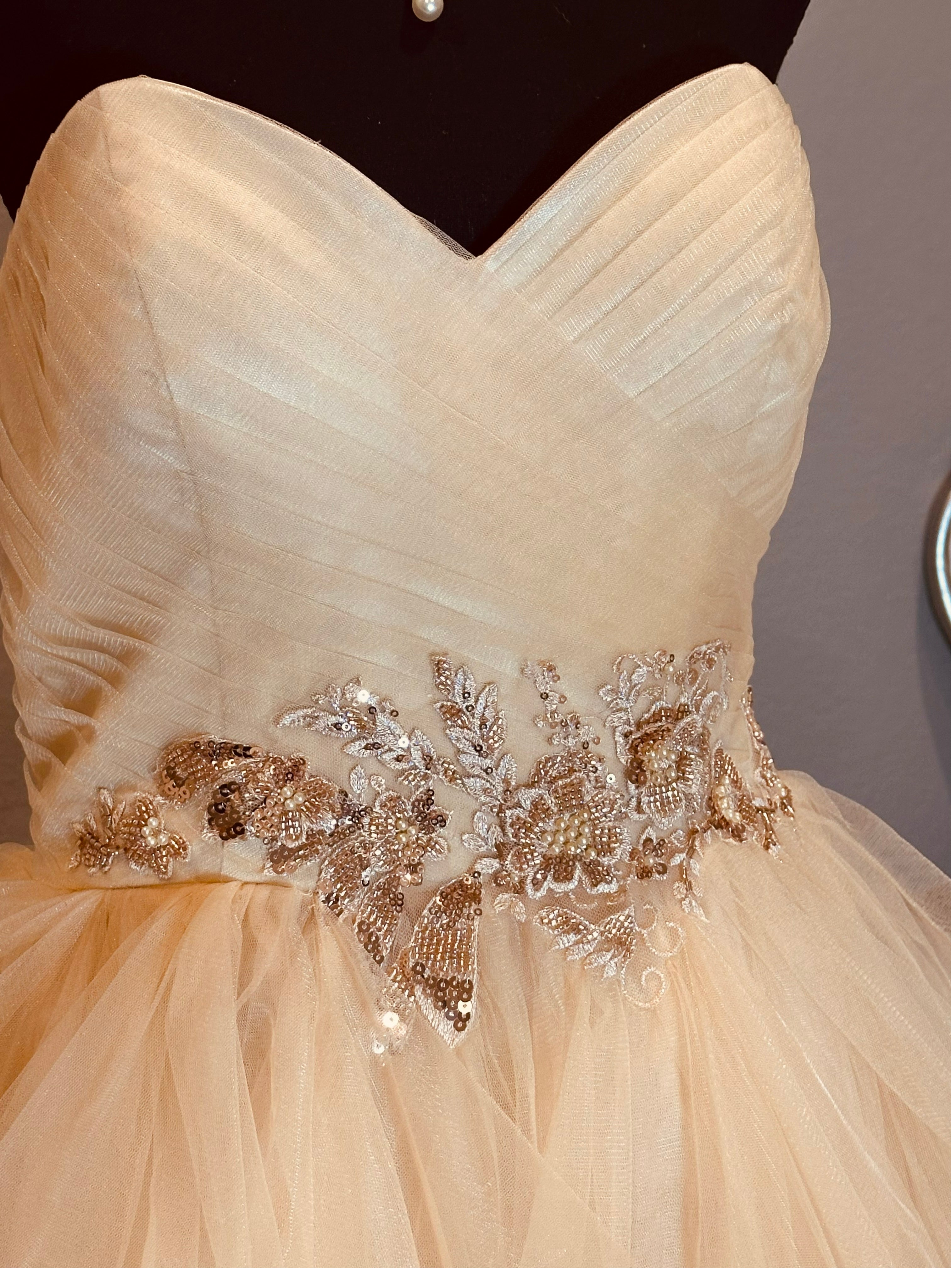 Strapless Ball Gown Wedding Dress w/ Layered Organza Skirt, Beaded Waist & Chapel Train SIZE 14