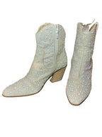 Betsey Johnson Pearl & Rhinestone Embellished Bridal Boots – Ivory Western Glam Heels- SIZE 6.5