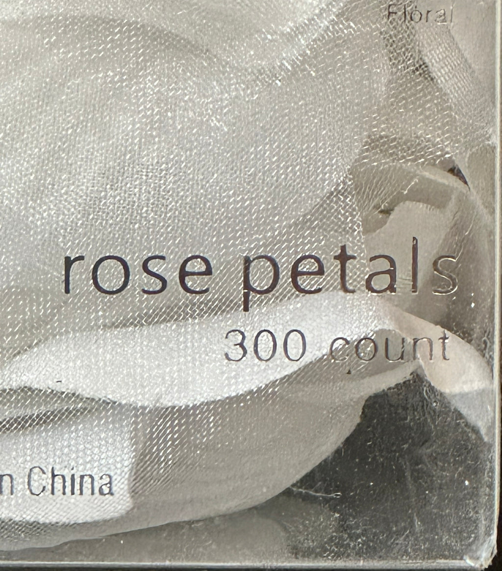 Studio His & Hers White Rose Petals – 300 Count