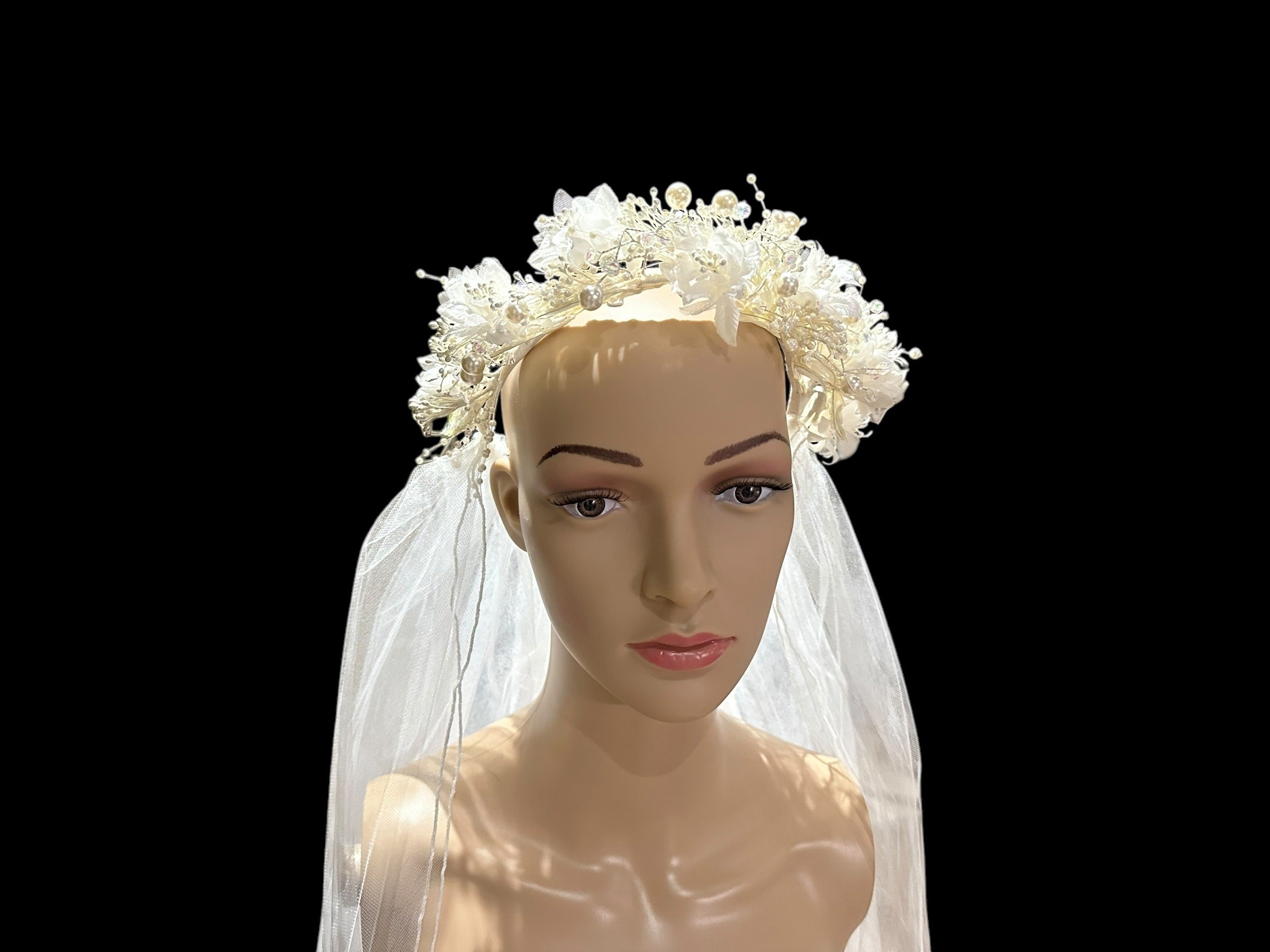 Wedding Veil with Floral Crown Headpiece – Soft Tulle Bridal Veil Set with Pearl & Crystal Details